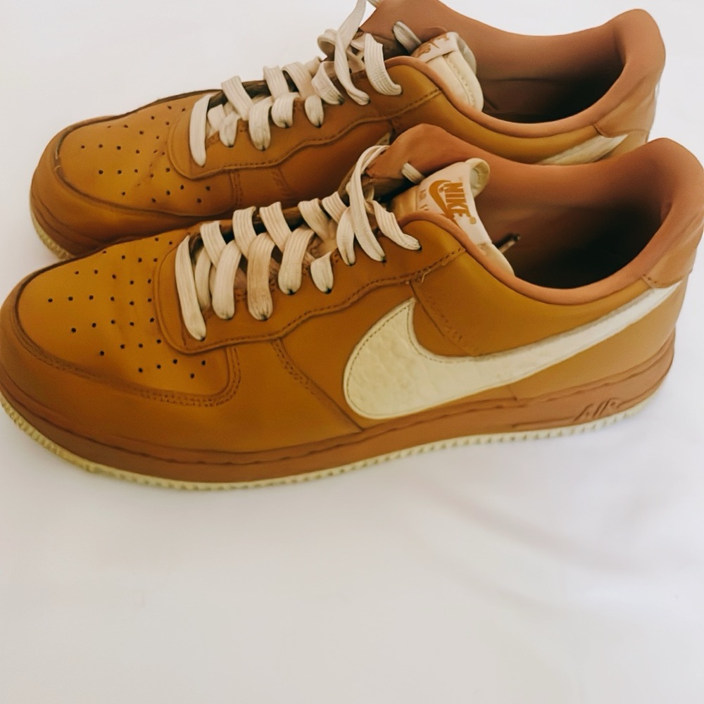 Nike Men's Brown and Tan Air Force 1 Sneakers